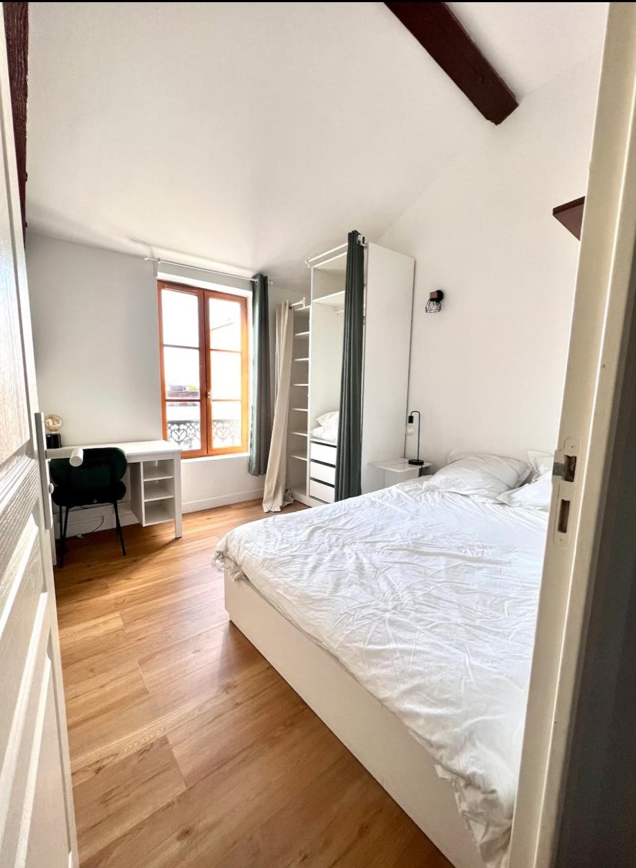 Photo après de la rénovation de l'appartement à Troyes pour une colocation rentable après litige avec un artisan - chambre