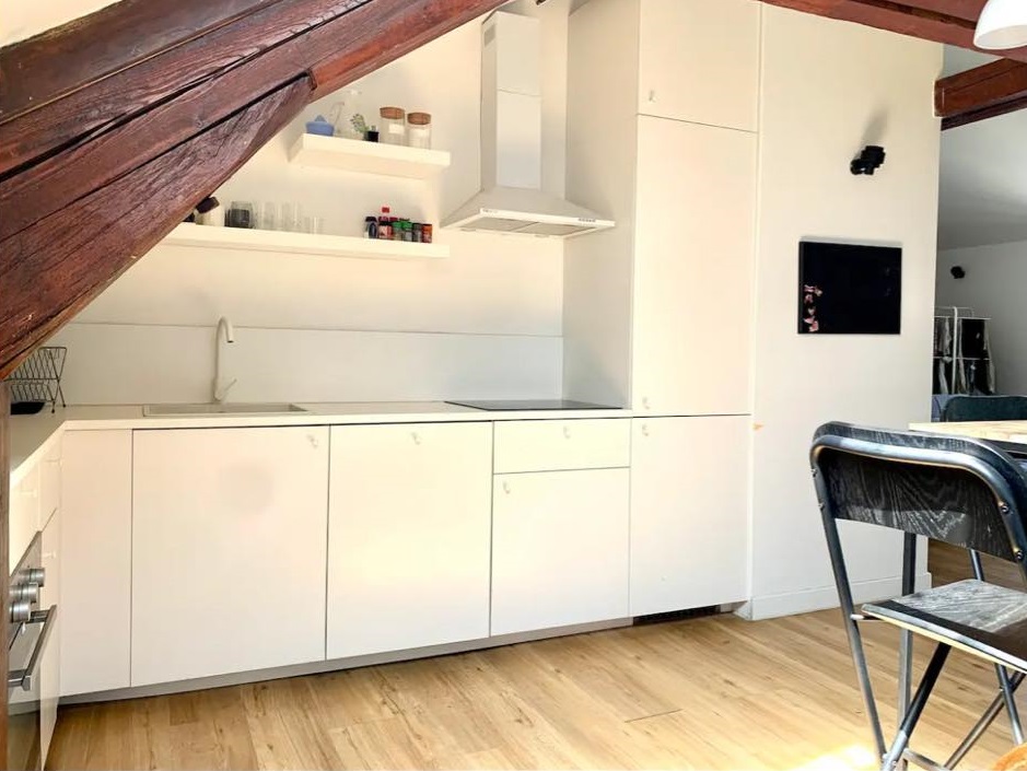 Photo après de la rénovation de l'appartement à Troyes pour une colocation rentable après litige avec un artisan - cuisine