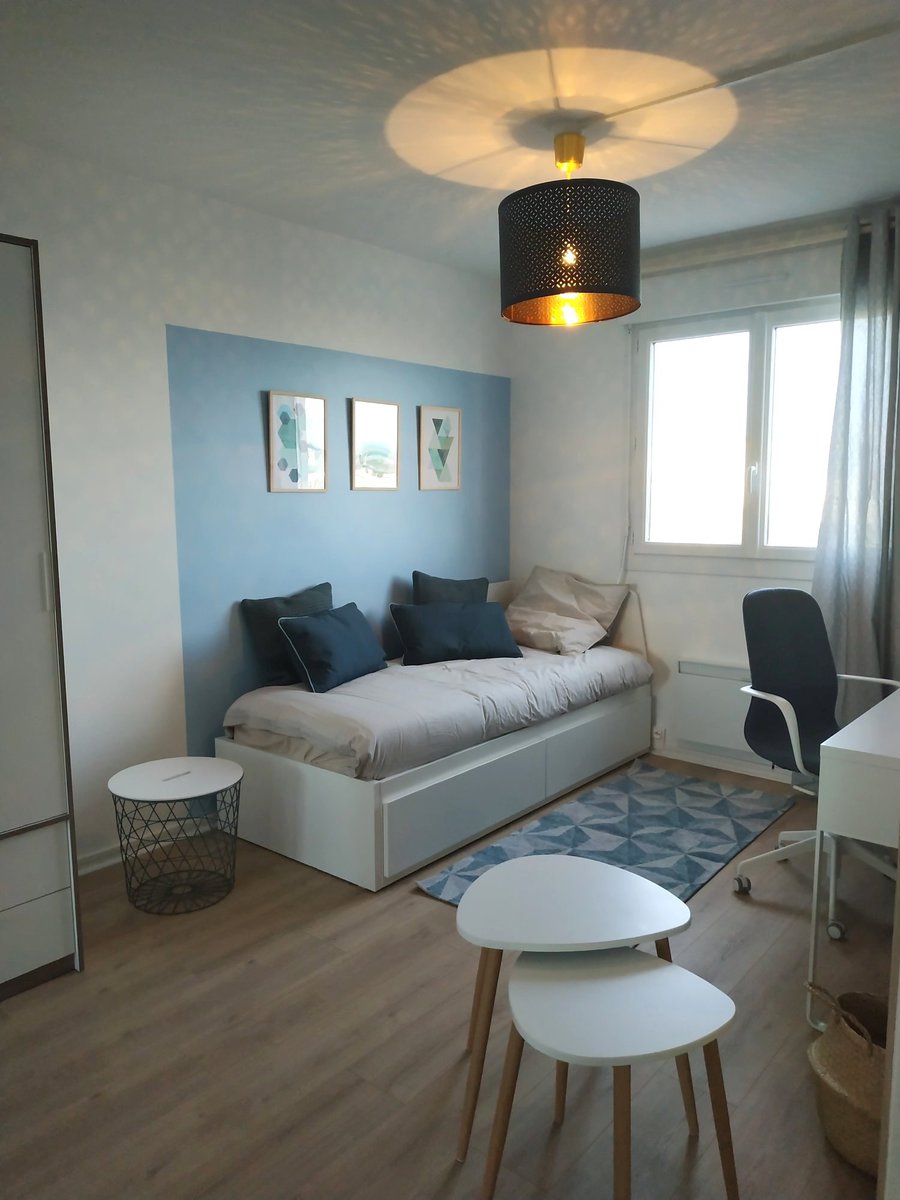 Une chambre de la colocation de Paul après travaux de rénovation